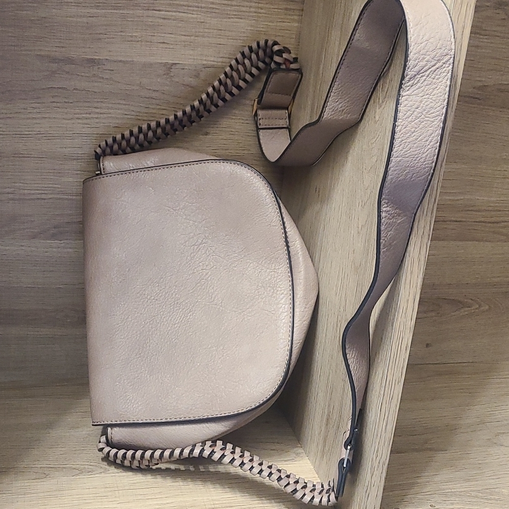 Cool tan crossbody